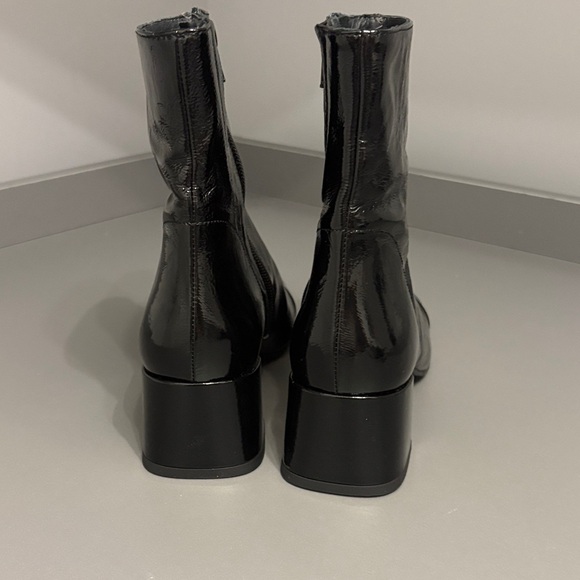 Jonak Brand Black Patent Ankle Boots - Picture 5 of 7